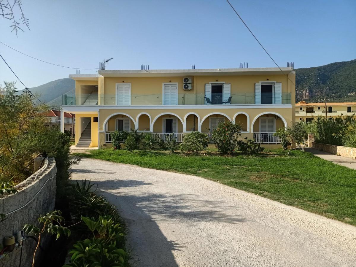 Almiriki Studios & Apartments أليكيس المظهر الخارجي الصورة